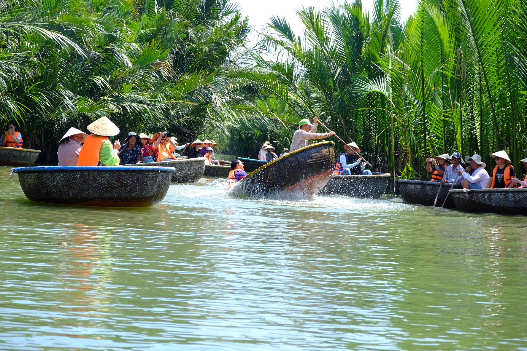 Tien Sa Port to Hoi An Tour Full Day- Best Hue City Tour Travel